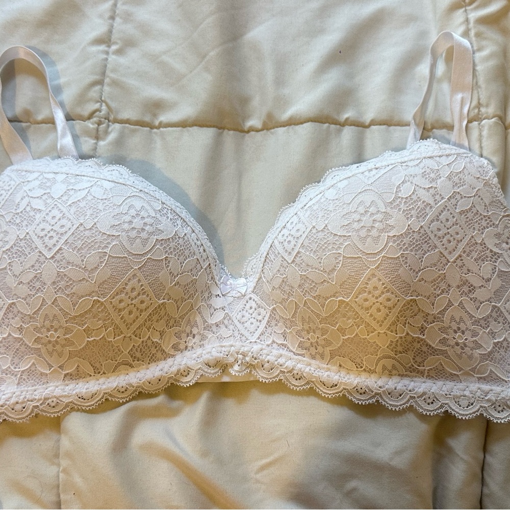 Intimissimi White Lace Adele Bra - Picture 4 of 4